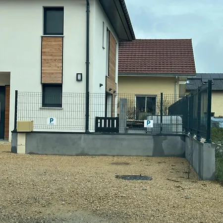 Le Refuge Du Leman, Duplex Neuf De 80m 2, A 10 Minutes De Geneve Pour 1 A 6 Personnes