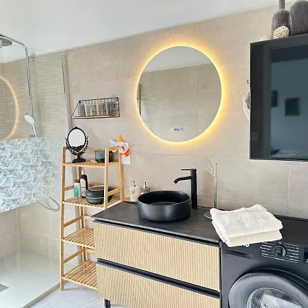 Le Refuge Du Leman, Duplex Neuf De 80m 2, A 5 Minutes De Geneve Pour 4 A 6 Personnes Apartment