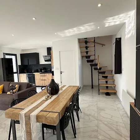 Apartment Le Refuge Du Leman, Duplex Neuf De 80m 2, A 10 Minutes De Geneve Pour 1 A 6 Personnes